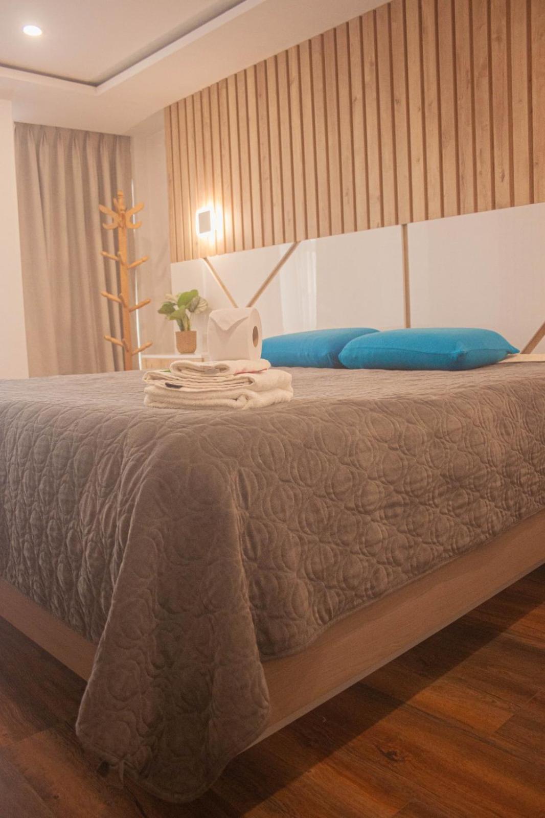 Hotel Don Bartolo Espinar Eksteriør bilde